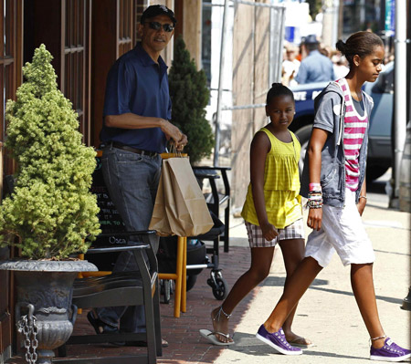 度假第一天大肆買小說 奧巴馬準(zhǔn)備“惡補(bǔ)”文學(xué)？