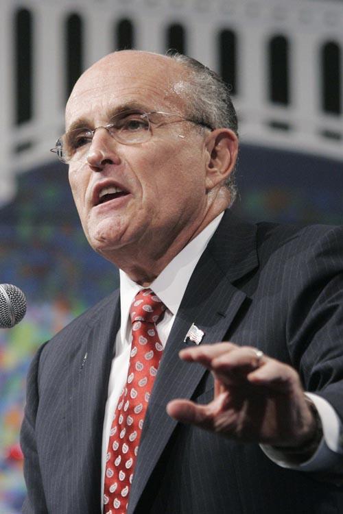 藤森之女誓與父親劃清界限？競(jìng)選總統(tǒng)邀前紐約市長(zhǎng)助陣