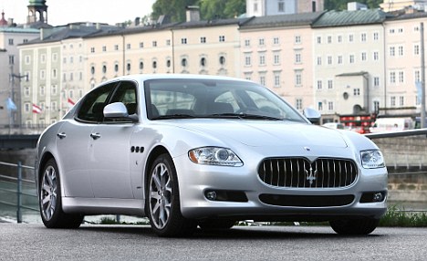 英國富商酒駕拒捕豪車賄賂警察 機關(guān)算盡有錢難買鬼推磨