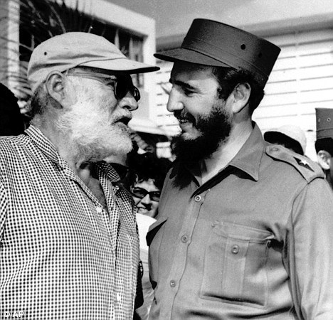 美國FBI監(jiān)控過密導(dǎo)致海明威心理崩潰自殺身亡