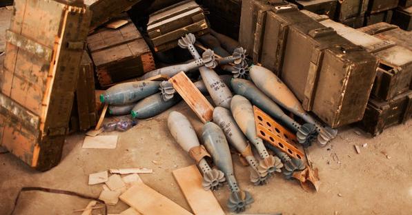 卡扎菲現(xiàn)“聲”駁斥逃跑報(bào)道 家庭錄像曝光盡顯鐵漢柔情