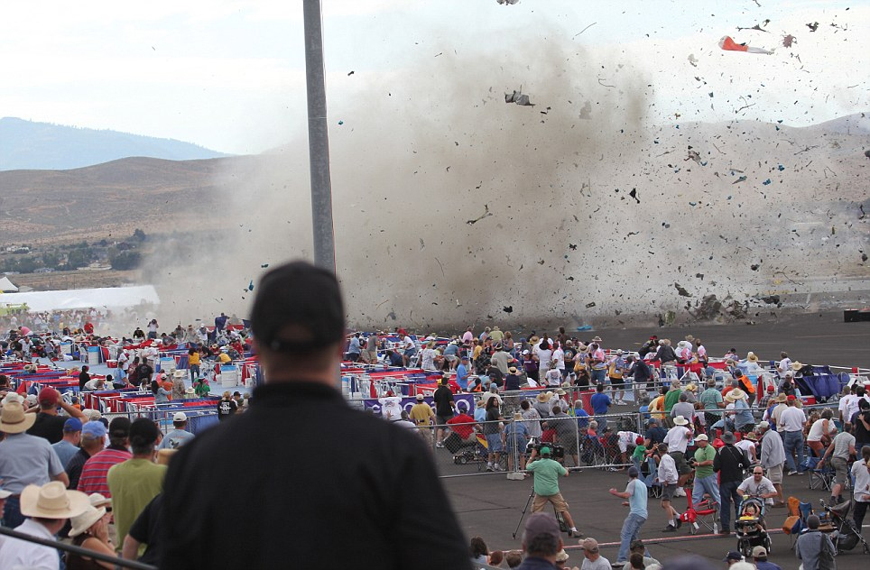 美飛行員墜機(jī)前力挽狂瀾 調(diào)查工作重點(diǎn)鎖定機(jī)尾