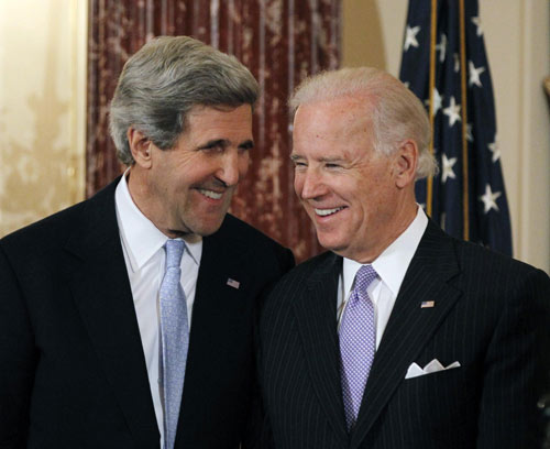 克里正式宣誓就任國(guó)務(wù)卿 稱美國(guó)面臨無(wú)與倫比挑戰(zhàn)