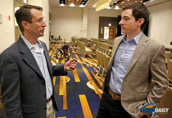 可穿戴機(jī)器人助殘障人士獨(dú)立行走 重量?jī)H25斤