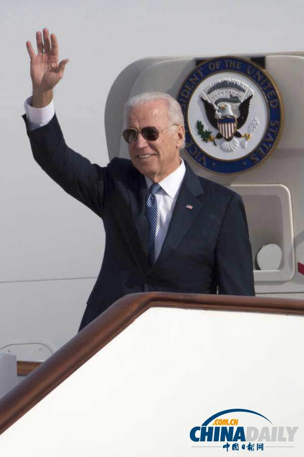 美國(guó)副總統(tǒng)拜登抵達(dá)北京 開(kāi)始對(duì)中國(guó)進(jìn)行訪(fǎng)問(wèn)（組圖）
