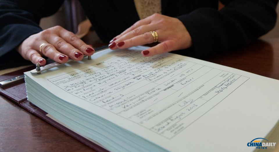 英國小王子出生證明曝光 母親職業(yè)填“王妃”