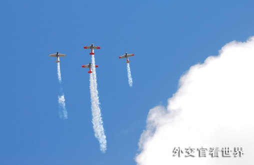 輝舞藍(lán)天組圖－6（三等獎）