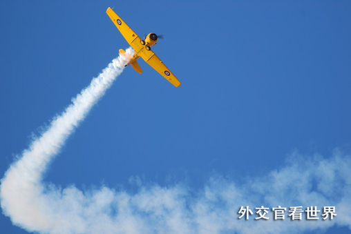 輝舞藍(lán)天組圖－4（三等獎(jiǎng)）