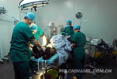 目擊中國赴黎維和二級醫(yī)院“天使空中營救”演習(xí)