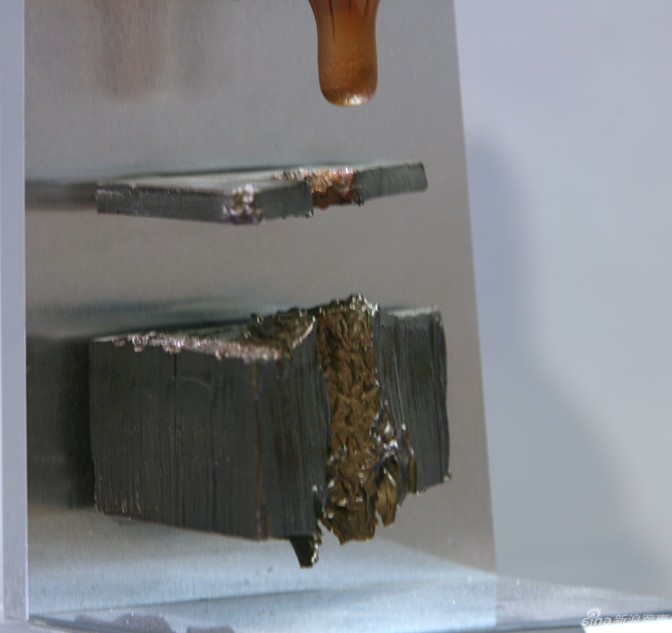 美國智能集束炸彈亮相新加坡