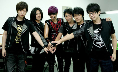 羅志祥大跳《舞娘》險掉落舞臺 五月天笑其太娘