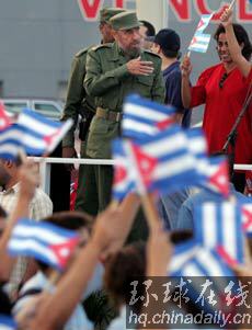 卡斯特羅接受手術(shù) 國家權(quán)力暫時(shí)移交給弟弟