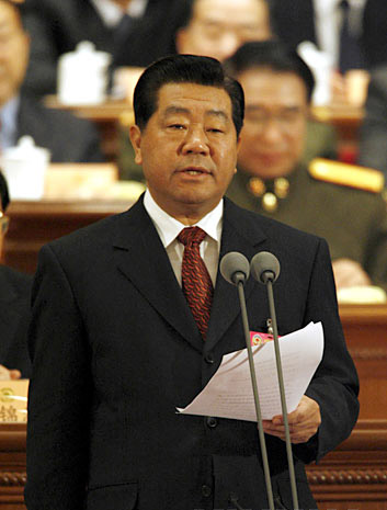 賈慶林主持全國政協(xié)十屆四次會議閉幕會 