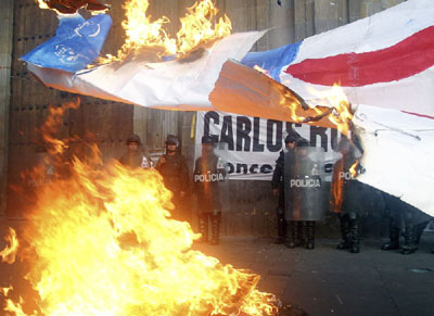 布什出訪拉美意在修補(bǔ)關(guān)系 官方高度安保