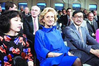 越南養(yǎng)女:最崇拜的人是希拉克