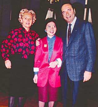 越南養(yǎng)女:最崇拜的人是希拉克