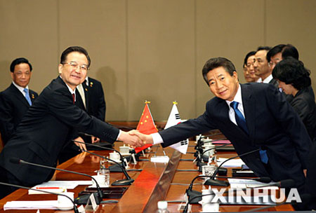 李肇星談溫家寶總理訪問韓國和日本