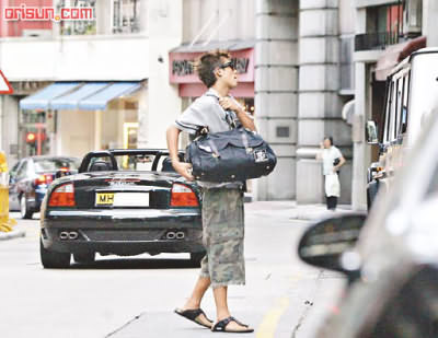 陳冠希約女日日新(組圖)