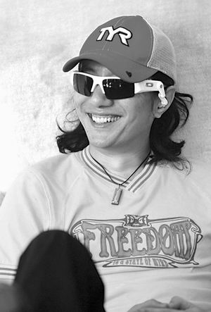 “鄭鈞演唱會(huì)” 要玩瑜伽搖滾(圖)