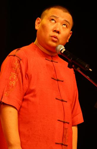 郭德綱與記者逗哏:綁票比說相聲有發(fā)展