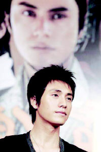 東京“日中卡拉OK大賽”陳坤助陣 歌迷捧場