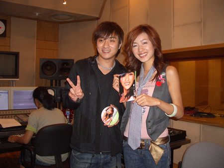 萬(wàn)茜與施文斌共同演繹《丟失的結(jié)局》