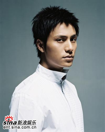 陳坤獲內(nèi)地風(fēng)尚男歌手(圖)