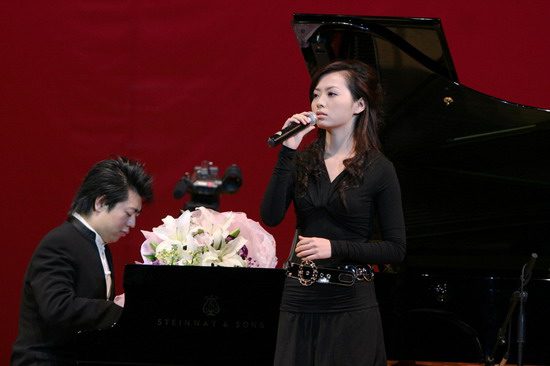 郎朗音樂(lè)會(huì)張靚穎助陣 金童玉女完美謝幕(圖)