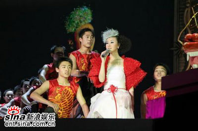 祖海香港個唱初五播出 新民歌天后唱醉香江(圖)