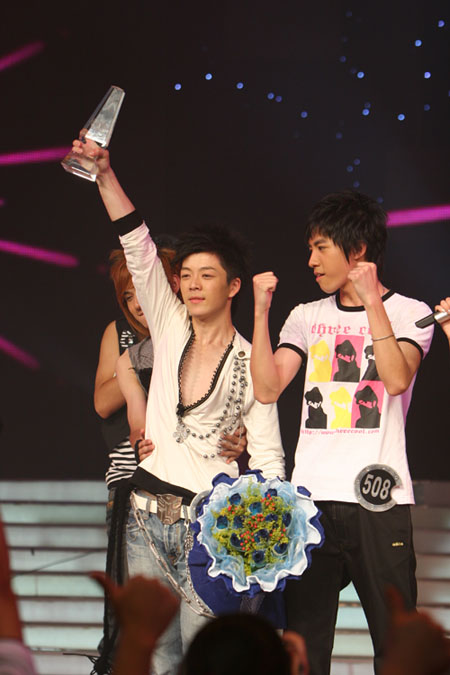 快男廣州冠軍涉嫌謊報年齡可能被取消資格