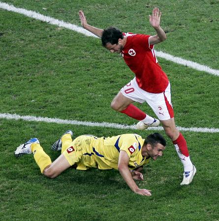 快起來，我投降還不行嗎？！