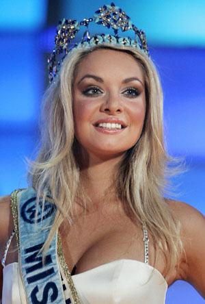 世界小姐總決賽落幕　捷克18歲佳麗摘取桂冠