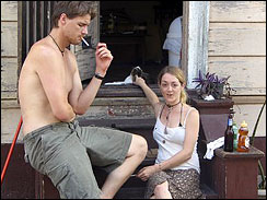 美國(guó)“颶風(fēng)明星”肢解女友后自殺（圖）