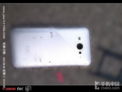 小米二代真機(jī)曝光 整體風(fēng)格與一代基本一致