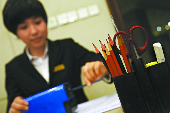 【解碼】2014年兩會(huì)代表委員的“桌上新待遇”