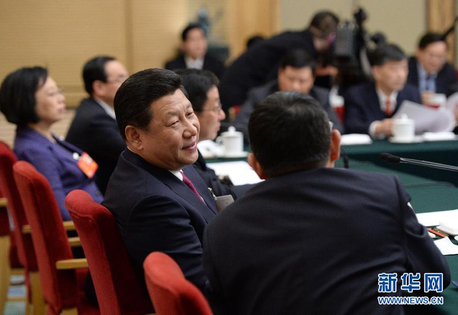 習(xí)近平參加上海代表團(tuán)審議時(shí)強(qiáng)調(diào)：百舸爭(zhēng)流，奮楫者先