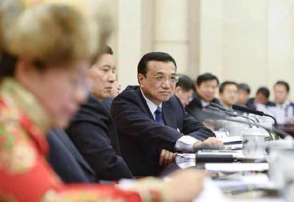 李克強(qiáng)：讓農(nóng)民喝上安全水的目標(biāo)說(shuō)到就要做到