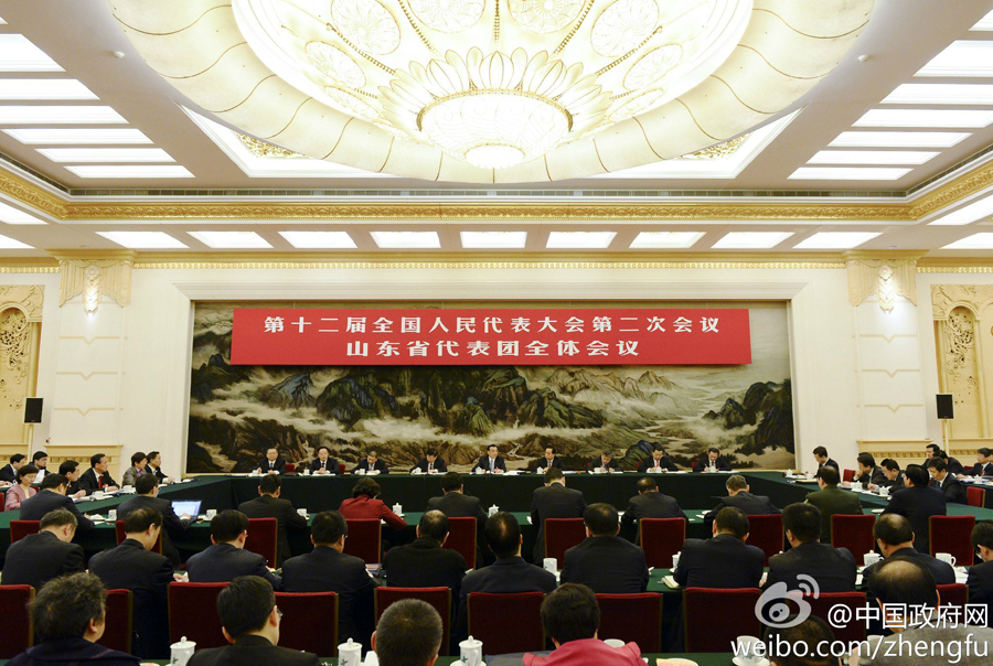 李克強(qiáng)參加山東代表團(tuán)審議