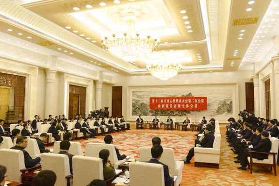 李克強(qiáng)：治霾要在煤炭清潔使用上尋突破