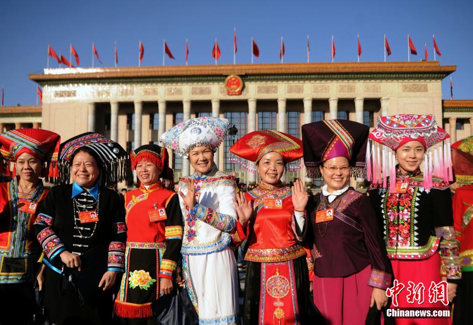 2014兩會(huì)：少數(shù)民族代表委員的特色帽飾