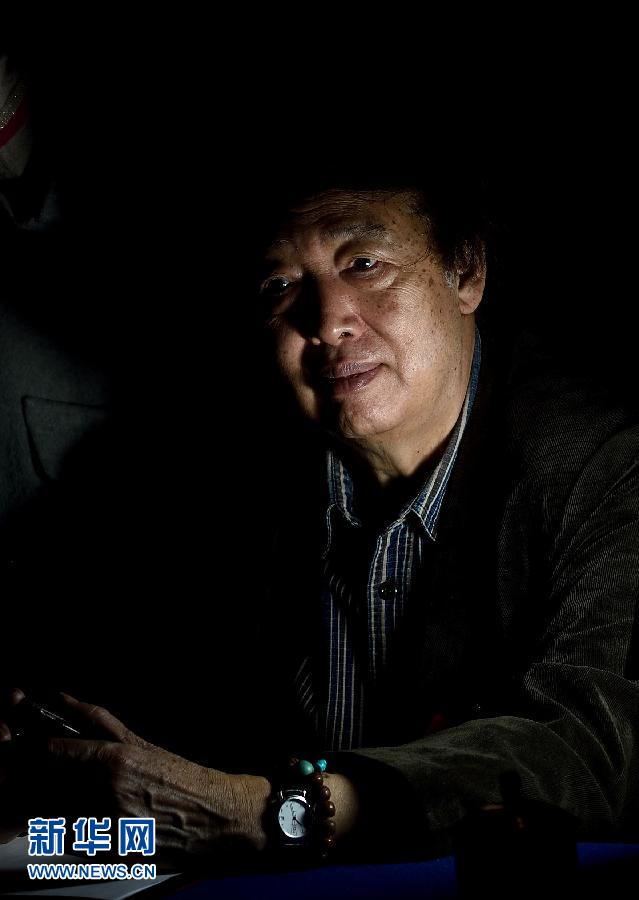 兩會(huì):委員身影