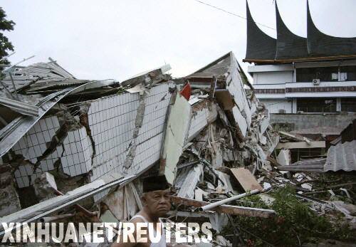 印尼7.9級(jí)地震估計(jì)已造成至少200人死亡