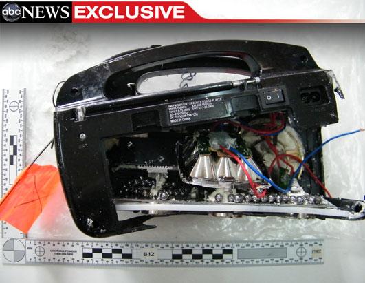 曼谷爆炸案調(diào)查新進展:嫌犯用收音機藏匿5枚炸彈