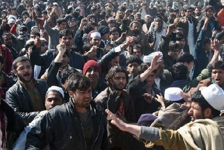 北約召回在阿政府工作人員 阿抗議者沖擊聯(lián)合國(guó)機(jī)構(gòu)