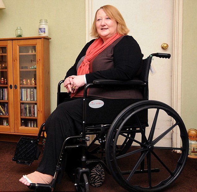 皮膚細(xì)胞也能?chē)娡吭偕?？英燙傷婦女接受新療法效果神奇