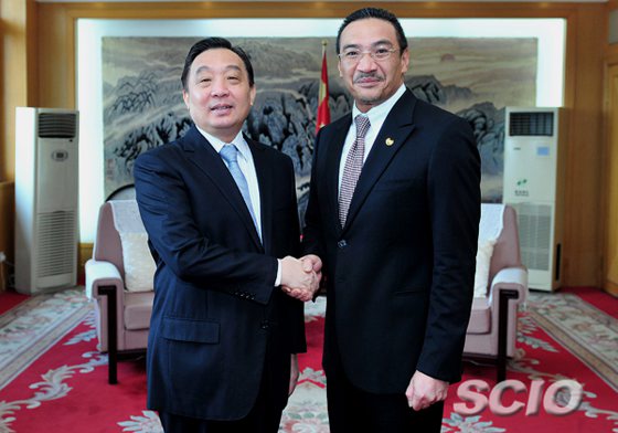 王晨會見馬來西亞內(nèi)政部長