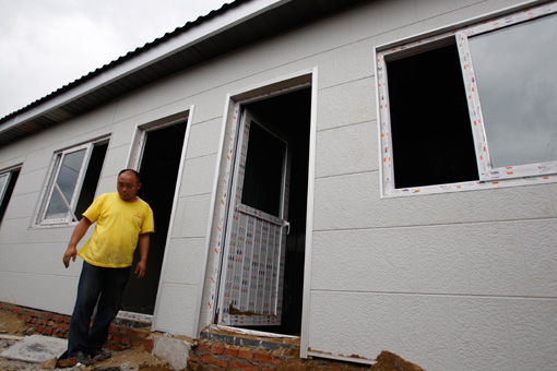 北京房山最大災民安置點建設安置房加速