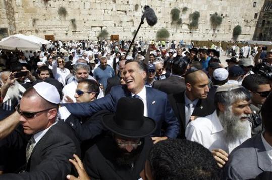 內(nèi)賈德嘲笑羅姆尼為了競選而“親吻以色列的腳”