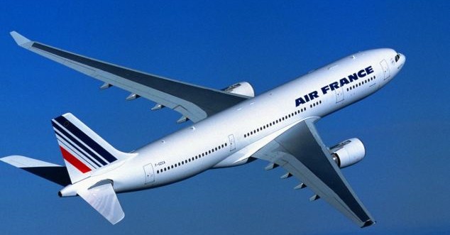 法航客機迫降敘利亞 因無法刷卡向乘客借現(xiàn)金買油