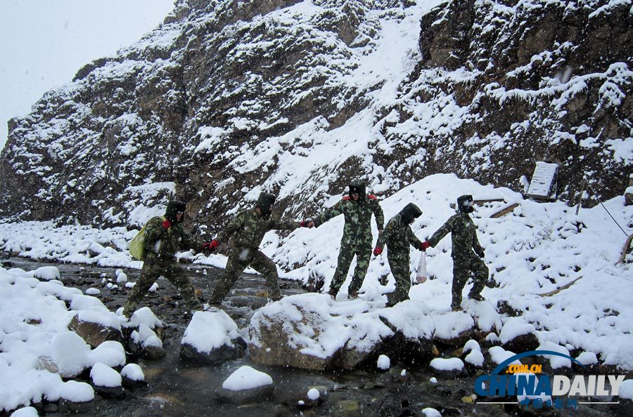 [高清組圖]探訪神秘的中國(guó)武警黃金部隊(duì)